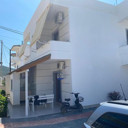 Vila Avni Likometi Ksamil Esterno foto