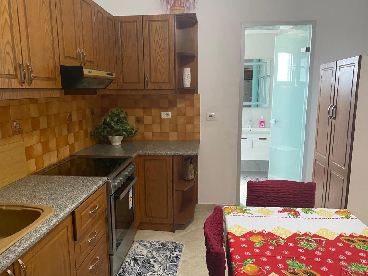 Vila Avni Likometi Ksamil Esterno foto