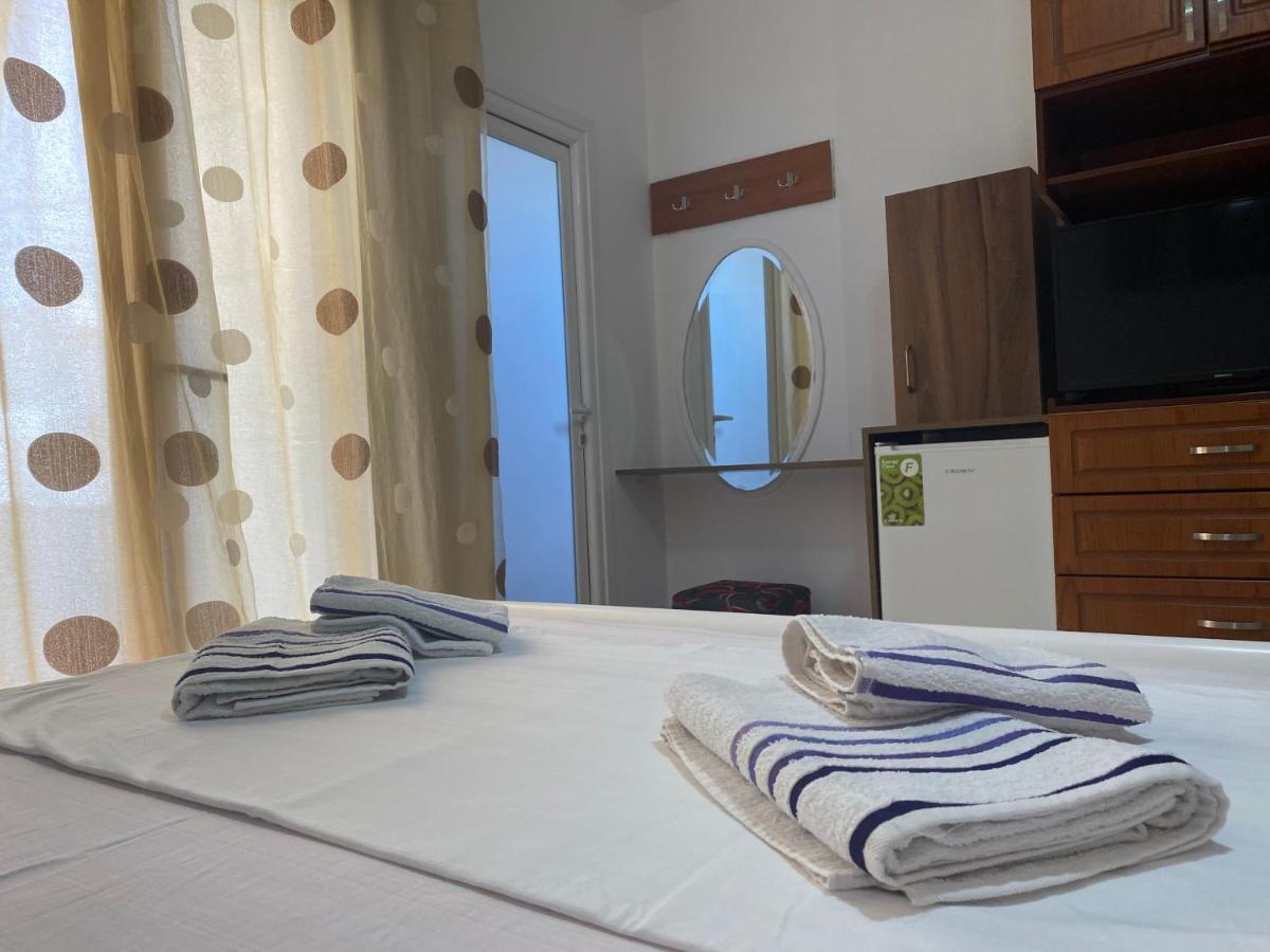 Vila Avni Likometi Ksamil Esterno foto