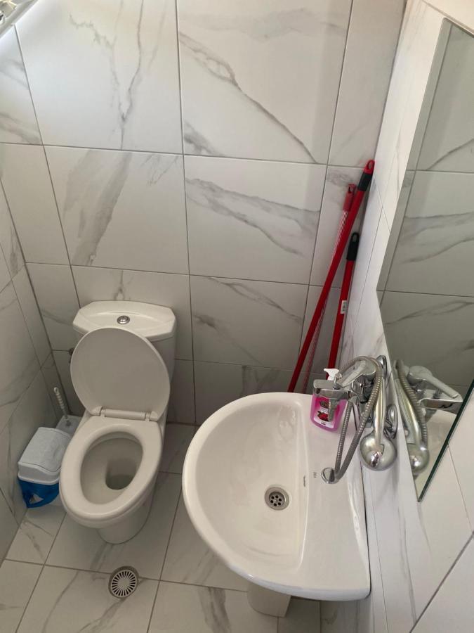 Vila Avni Likometi Ksamil Esterno foto
