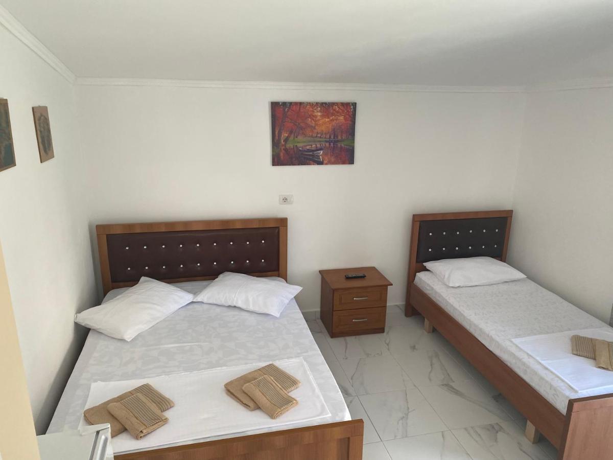 Vila Avni Likometi Ksamil Esterno foto