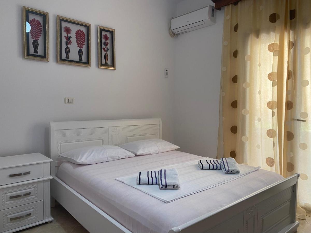 Vila Avni Likometi Ksamil Esterno foto